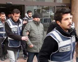 Akülerin İçinden Uyuşturucu Çıktı