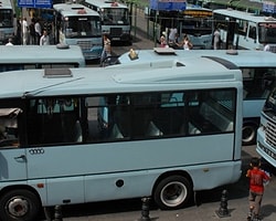 Minibüsçüler İstanbul'da Yol Kapattı