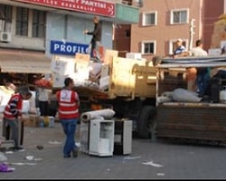 Sarıyer'de Van Yardımları Çöpe Gitti!