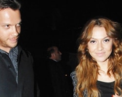 Sinan Akçıl'dan Hadise'ye 'Küfür'lü Mesaj