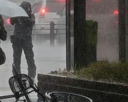 Japonya'da Kasırga: 4 Ölü