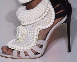 Kanye West'ten 6000 Dolarlık Stiletto