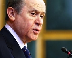 Bahçeli'den Başbakan'a "dindar gençlik" eleştrisi