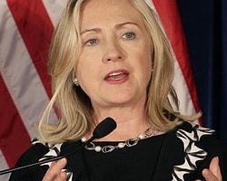 Clinton'dan Türkiye'ye İran baskısı