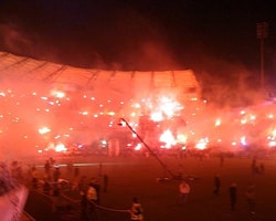 Taraftarlar Stadı Yaktı!