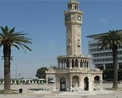 İzmir Saat Kulesinden Hırsızlık
