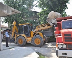 Evden 3 Kamyon Çöp Çıktı