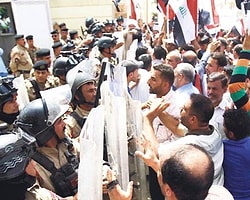 Basra’da Haşimi Protestosu