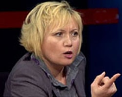 Fatma S. Yüksek: Valide Emine Sultan'ımıza Külliye İsterük!