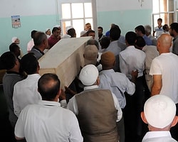 Şehit Cenazesinde Bayrak Yok!