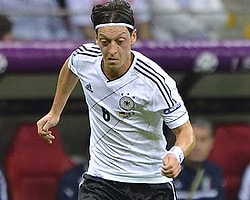 Mesut: "Fenerbahçeliyim"