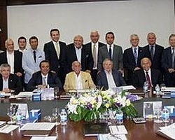 Aziz Yıldırım 1 Yıl Sonra Koltuğunda