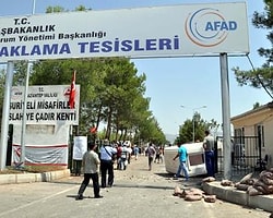Gaziantep’deki Suriyeli Sığınmacılar Türk Bayrağı'nı İndirdi