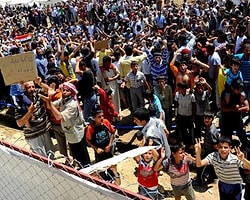 Suriyeli 100 Aile Türkiye’ye Dağıtılıyor