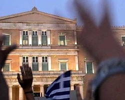 Yunan hükümeti her alanda tasarruf arayışında, Finans, Trend