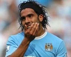 Tevez yeni sezona fırtına gibi girdi.,