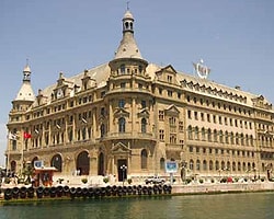 Haydarpaşa Çürüyor