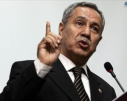 Bir akrebin kendisini sokması