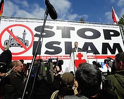 İfade özgürlüğü bahane İslam düşmanlığı şahane » AGOS