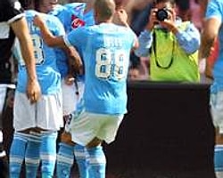 Napoli'nin Vargas'ı var: 4-0