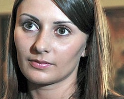 "Dişi Putin" Siyasete Soyundu