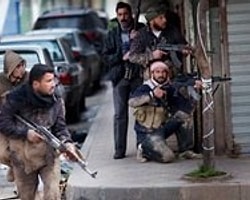 Kendi Aralarında Anlaşmayan İsyancılara Silah Yok