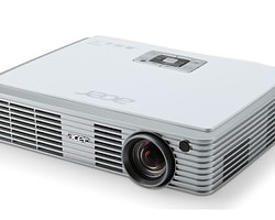 Acer'dan 1080P Projektör