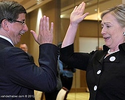 Davutoğlu Clinton'la Çak Fotoğrafını Açıkladı