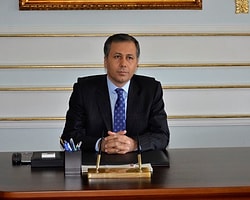 Vali Makam Aracını Sattırdı
