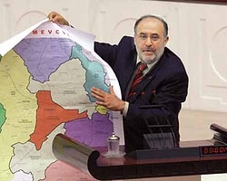 MHP'li Vekillerden Kürsü İşgali
