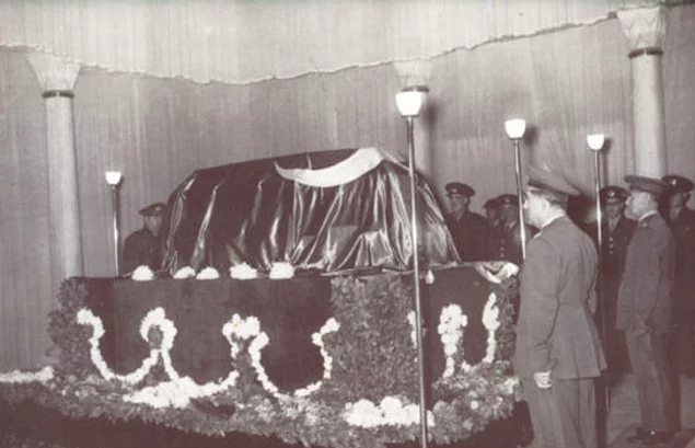 Atatürk'ün 1953'de Açılan Mezarından 10 Fotoğraf