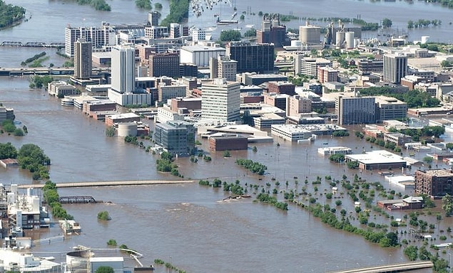 12. Sel – Cedar Rapids, Iowa (Haziran 2008)