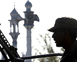 Pakistan'da Kuran'a Hakaretten Linç