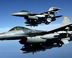 Savaş Uçakları Kuzey Irak'ı Bombaladı