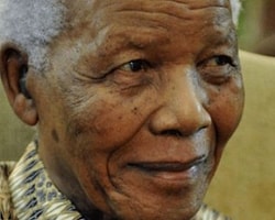 Mandela Noel'i Hastanede Geçirecek