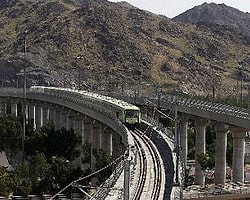 Mekke Metrosuna Onay