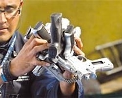 Meksika'da Oyuncak Silah Yasağı