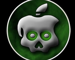 Microsoft Jailbreak Hackerlarını Tebrik Etti