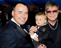 Elton John Ve David Furnish Taşıyıcı Anneye Servet Ödedi