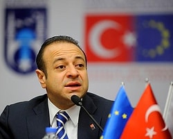 Bağış: Oybirliği Şartı AB'yi İşlemez Yaptı