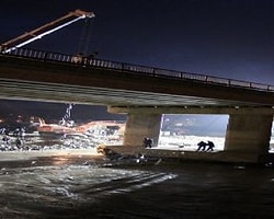 Köprü Trafiğe Açıldı, 5 Kişi Hala Kayıp