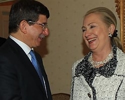 Clinton'dan Davutoğlu'na Teşekkür