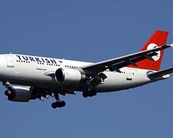 Thy Uçağı Budapeşte'ye Acil İndi