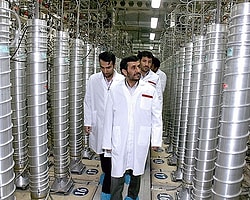İran'ın Nükleer Programı İçin 'Karar Yılı'