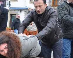 İtalyan Askerlerine Çuval Geçirme Girişimi