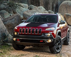 2014 Jeep Cherokee'nin Yüzü Göründü