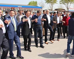 AKP'li Vekillerden Batman'da 'Barış Halayı'