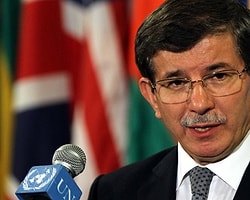 Bakan Davutoğlu'ndan “Onurlu İnsan” Vurgusu