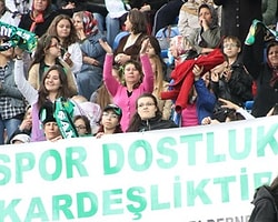 Akhisar'dan Kadınlara Jest