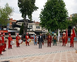 Emekli Olan İmam Mehter Marşıyla Uğurlandı
